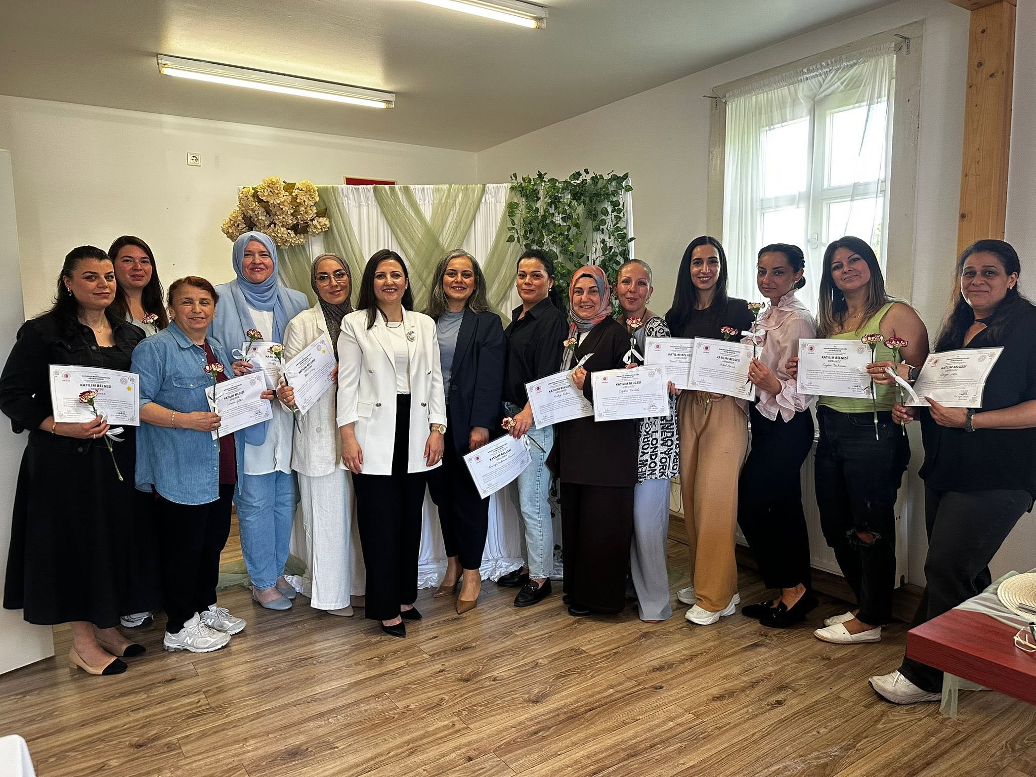 Oberkirch’te Aile Eğitim Programı Sertifika Töreni Düzenlendi