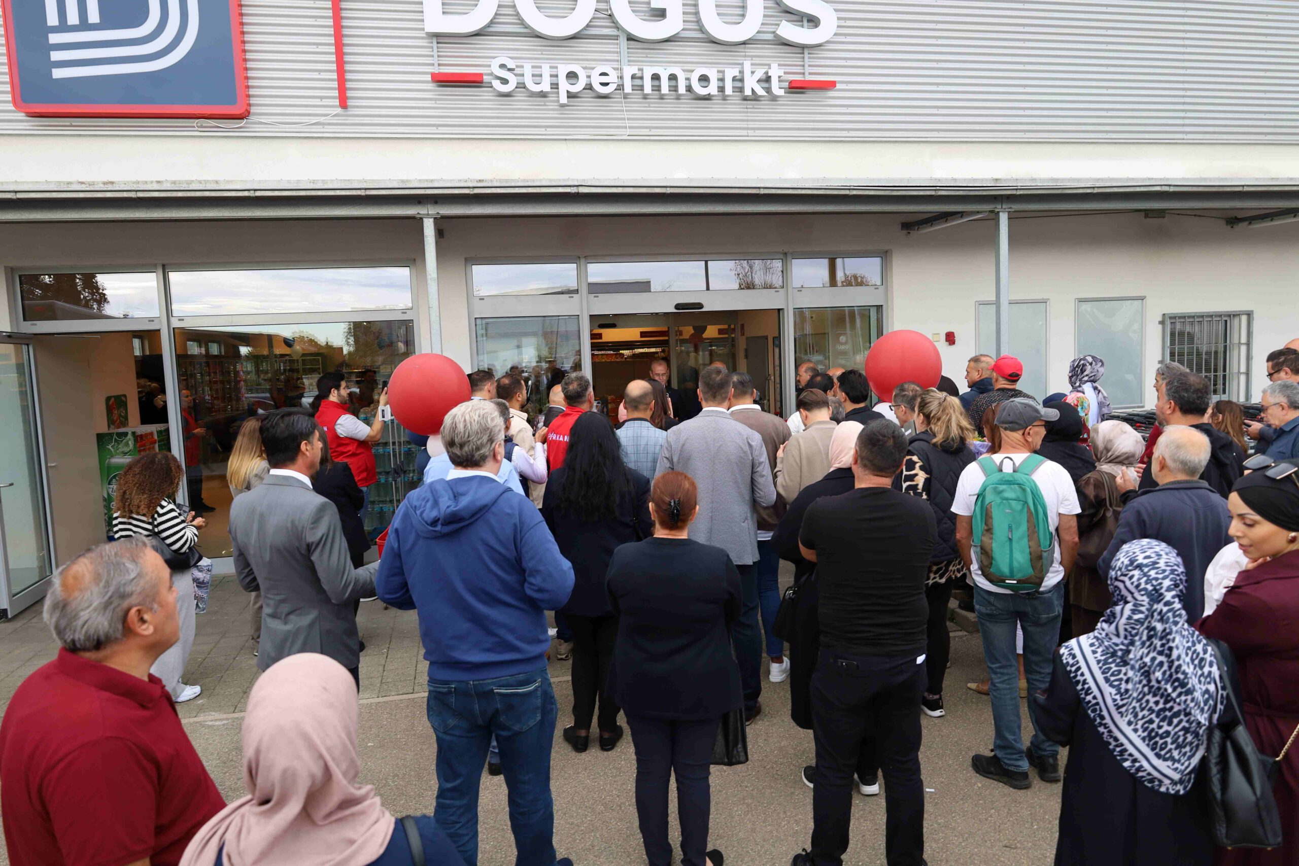 Doğuş Market’in dördüncü şubesi Filderstadt’ta açıldı